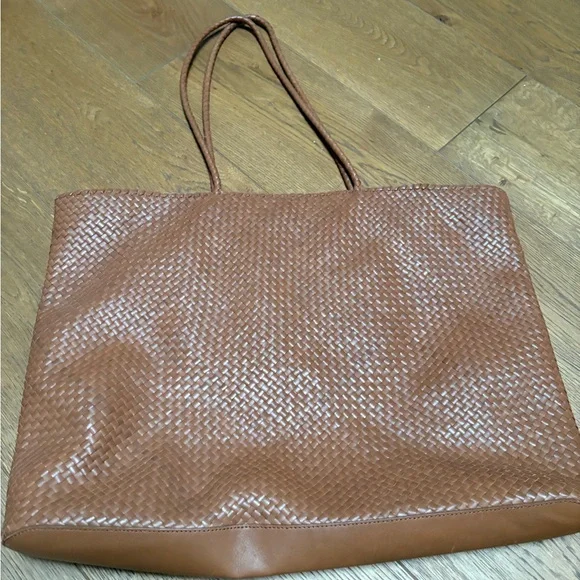 Quince Italian Leather Handwoven Tan Tote - Picture 3 of 9